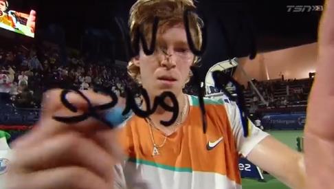 2026年F1全阵容敲定！角田裕毅降为储备车手，哈贾尔晋升搭档维斯塔潘